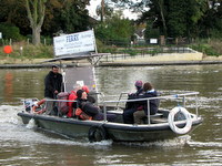Shepperton Ferry, Thames Path